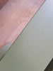 Toonzaalmodel Weekday houten bank 111cm groen