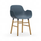 Form armstoel - houten poten