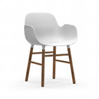 Form armstoel - houten poten