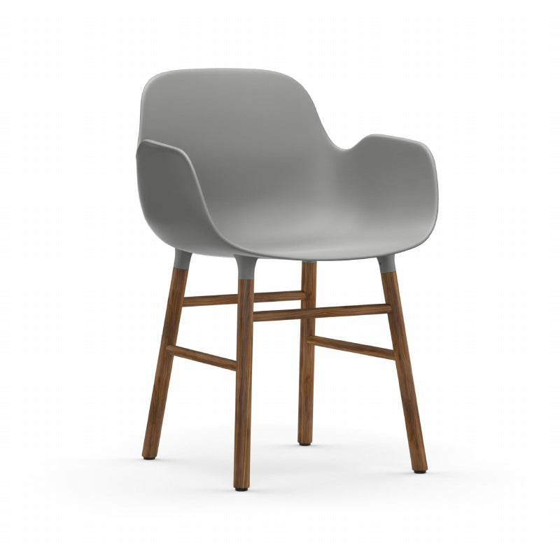 Form armstoel - houten poten
