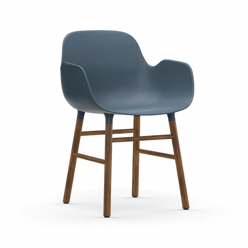 Form armstoel - houten poten