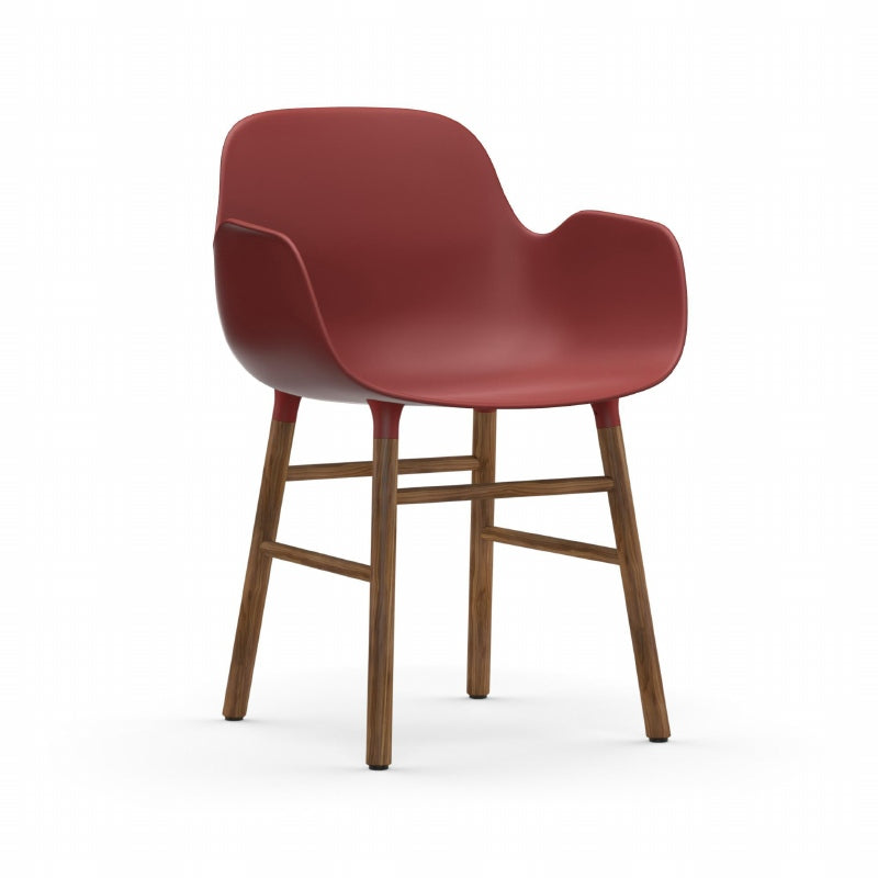 Form armstoel - houten poten