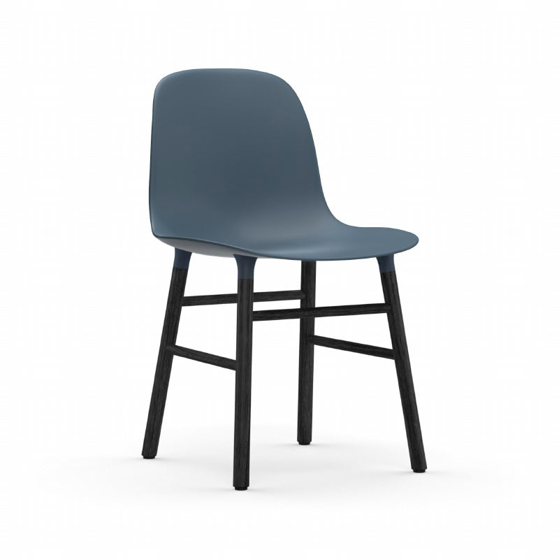 Form stoel - houten poten