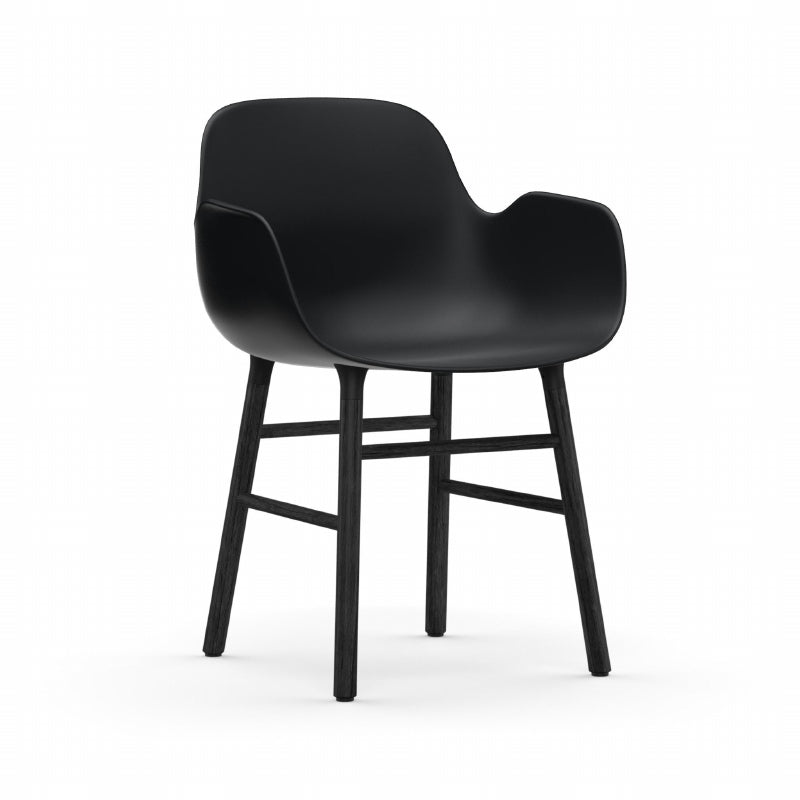Form armstoel - houten poten