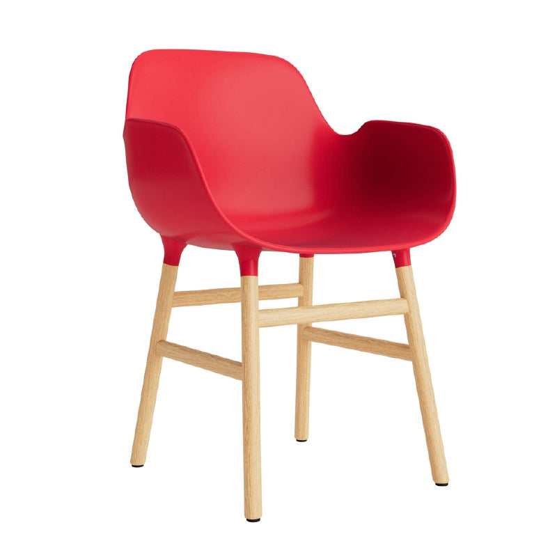 Form armstoel - houten poten