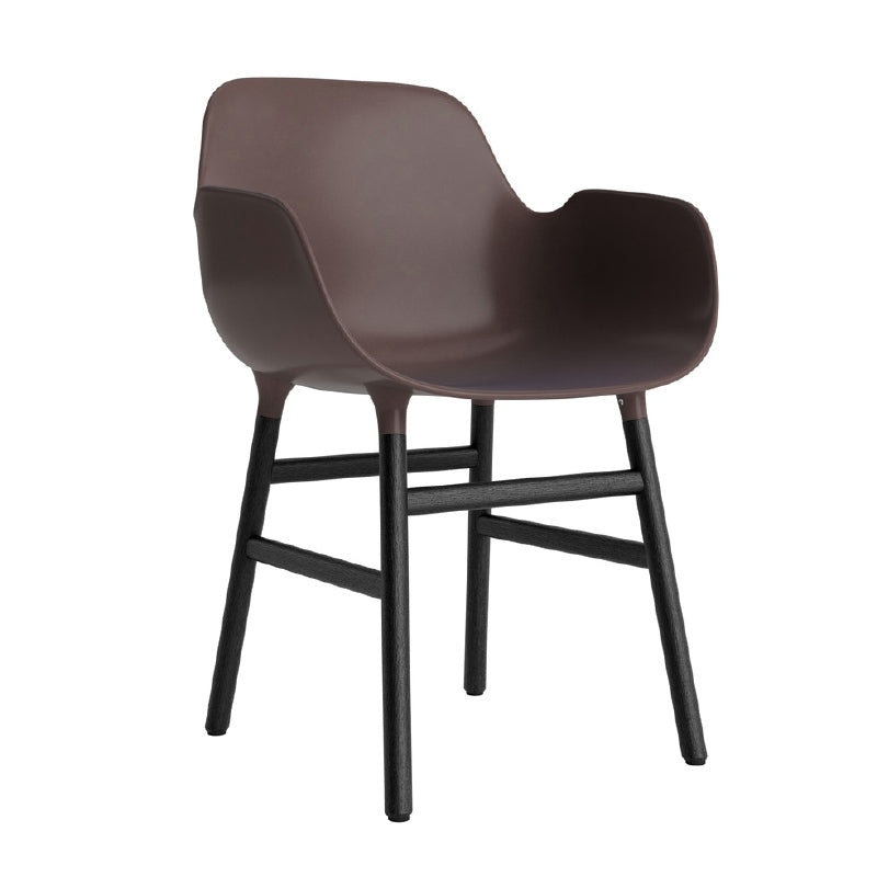Form armstoel - houten poten