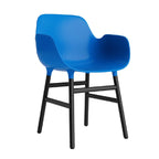 Form armstoel - houten poten