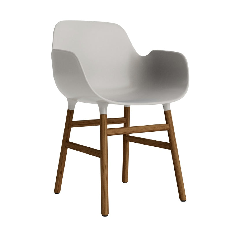 Form armstoel - houten poten