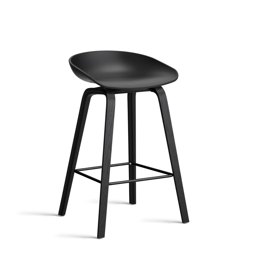 Toonzaalmodel About A Stool AAS32 barkruk 65m zwart