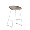 About A Stool AAS38 Barkruk - wit gelakt en multicolor