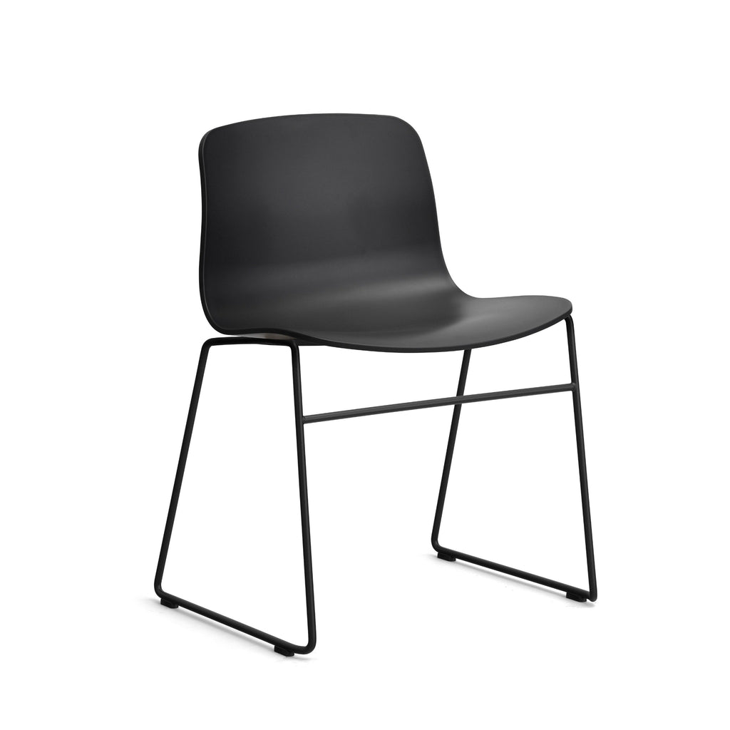 About A Chair AAC 08 stoel zwart