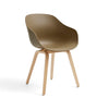 About A Chair AAC 222 stoel - houten poten en multicolor