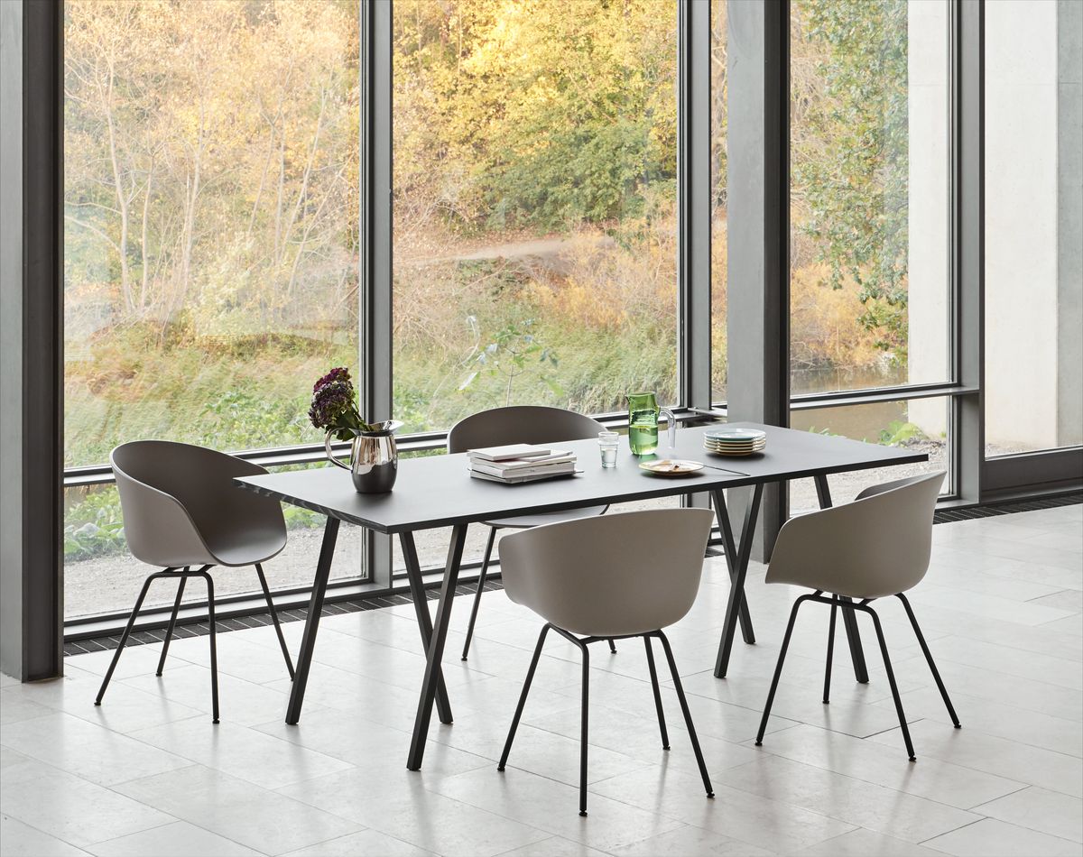 About A Chair AAC 26 stoel - stalen poten zwart en multicolor