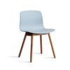 About A Chair AAC 12 stoel - walnoot poten en multicolor