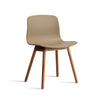 About A Chair AAC 12 stoel - walnoot poten en multicolor