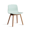 About A Chair AAC 12 stoel - walnoot poten en multicolor