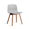 About A Chair AAC 12 stoel - walnoot poten en multicolor