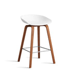 About A Stool AAS32 Barkruk walnoot