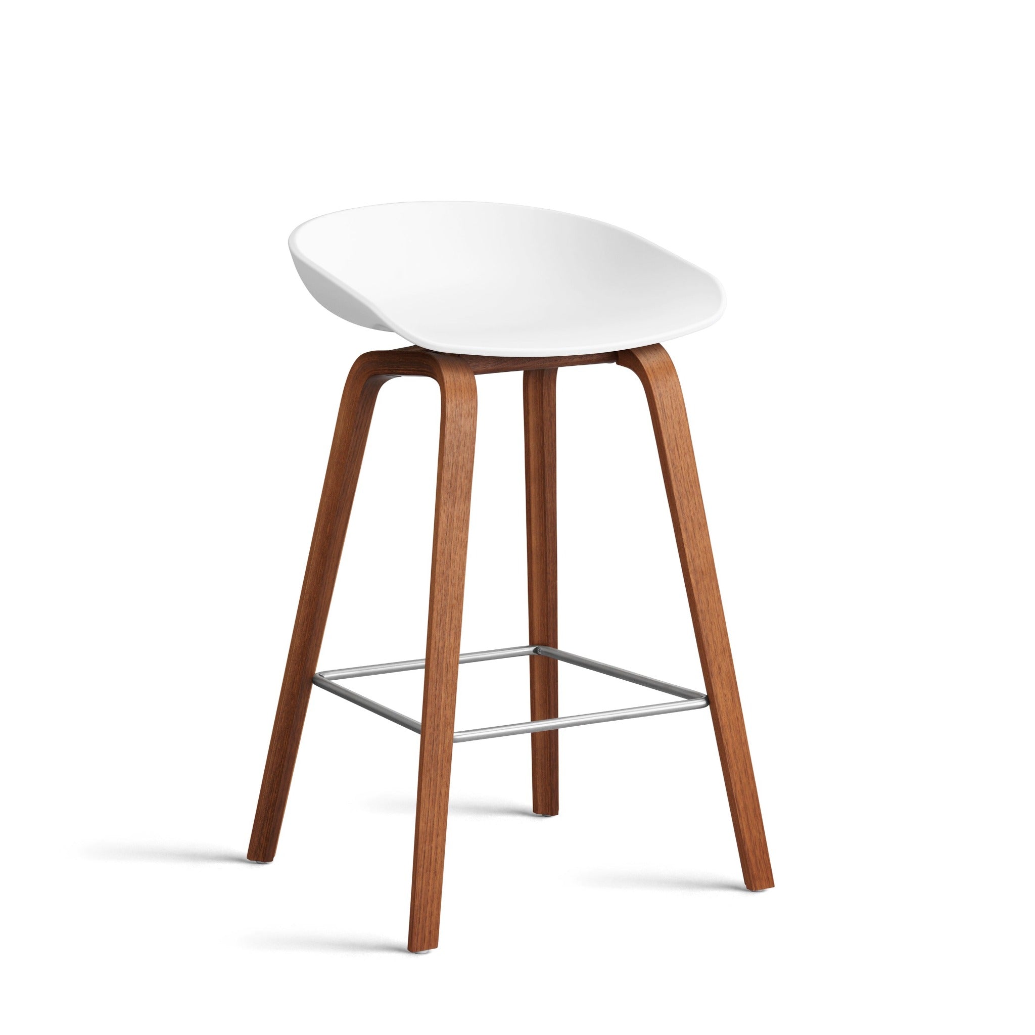 About A Stool AAS32 Barkruk walnoot