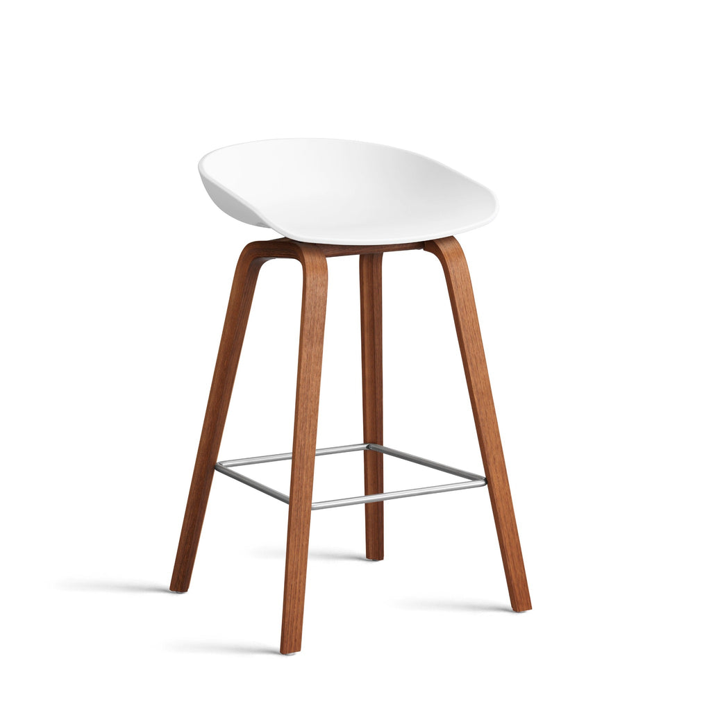 About A Stool AAS32 Barkruk - walnoot en wit