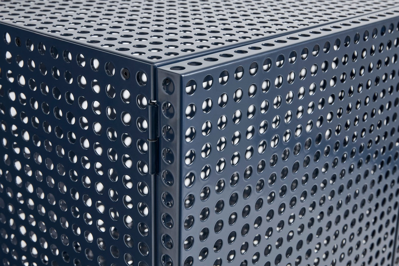 Perforated Cabinet kast medium