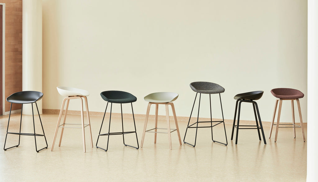 About A Stool AAS32 Barkruk eik