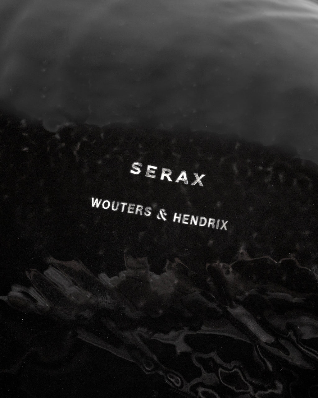 Mossel schaal Marcel small zwart Wouters & Hendrix