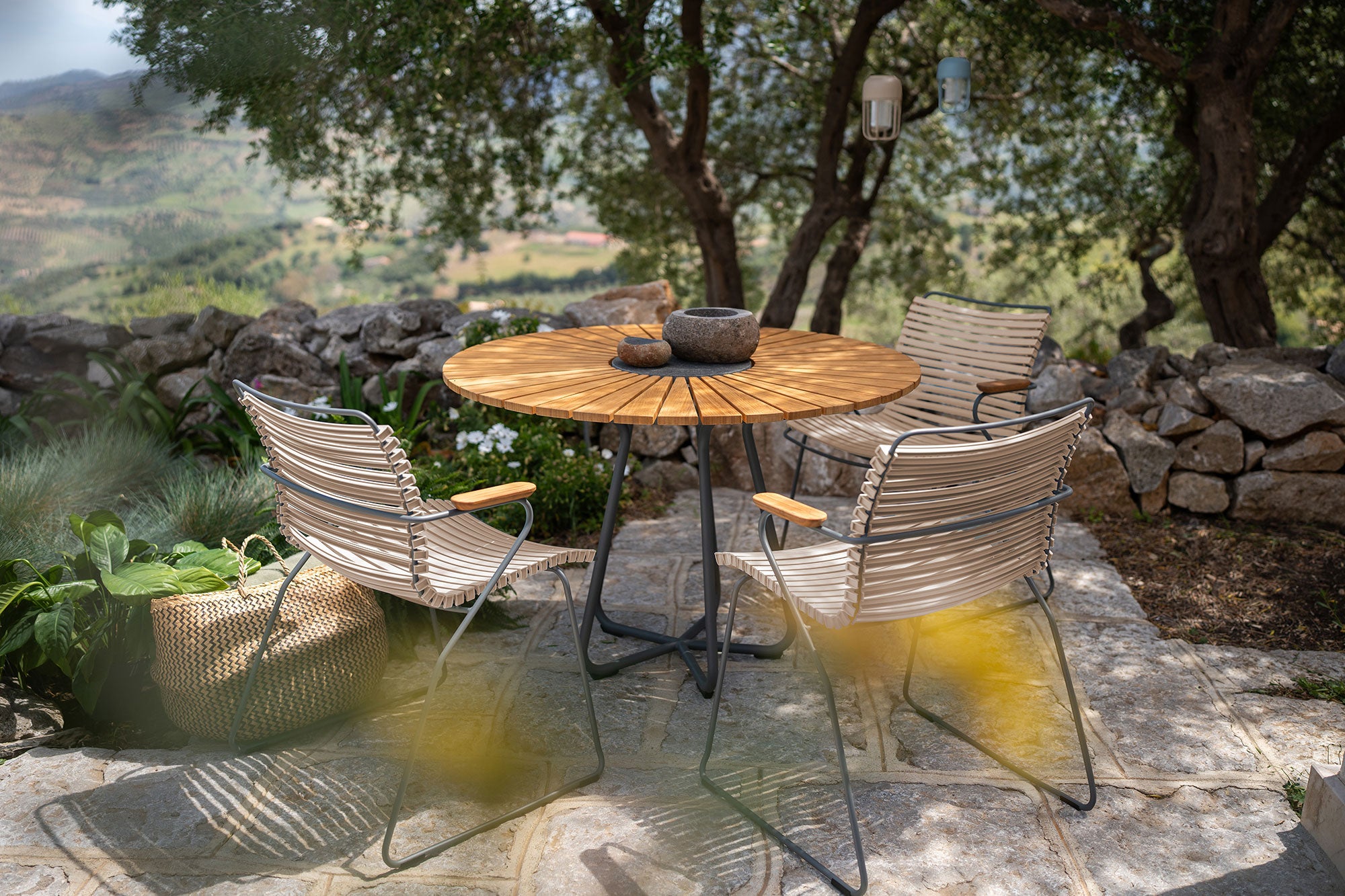 Circle bamboe tuintafel 110cm