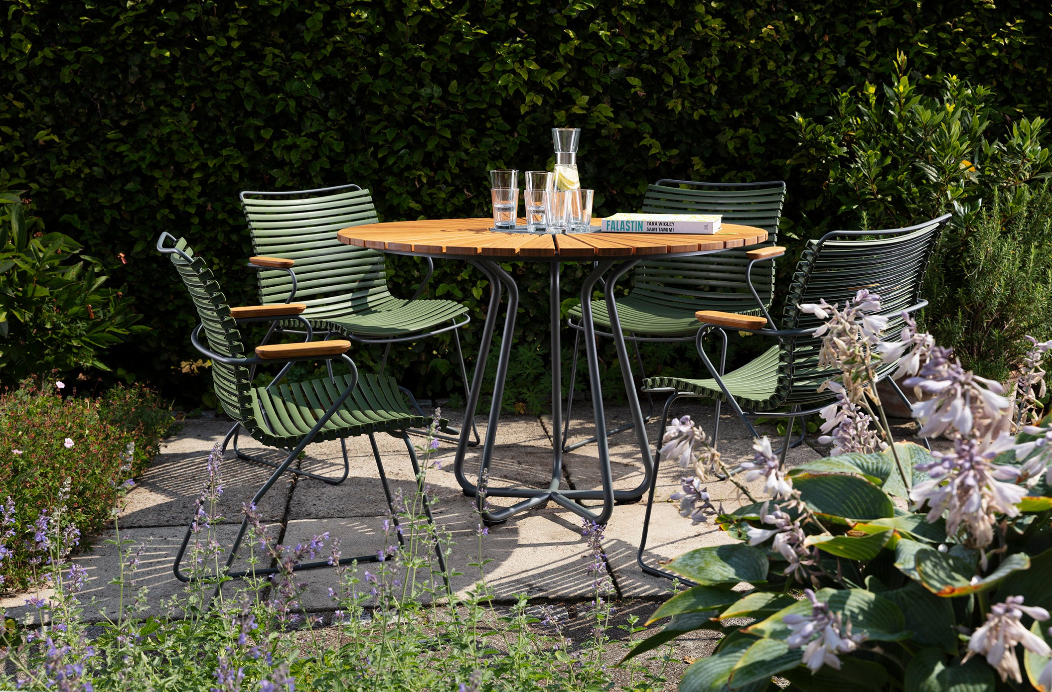 Circle bamboe tuintafel 110cm