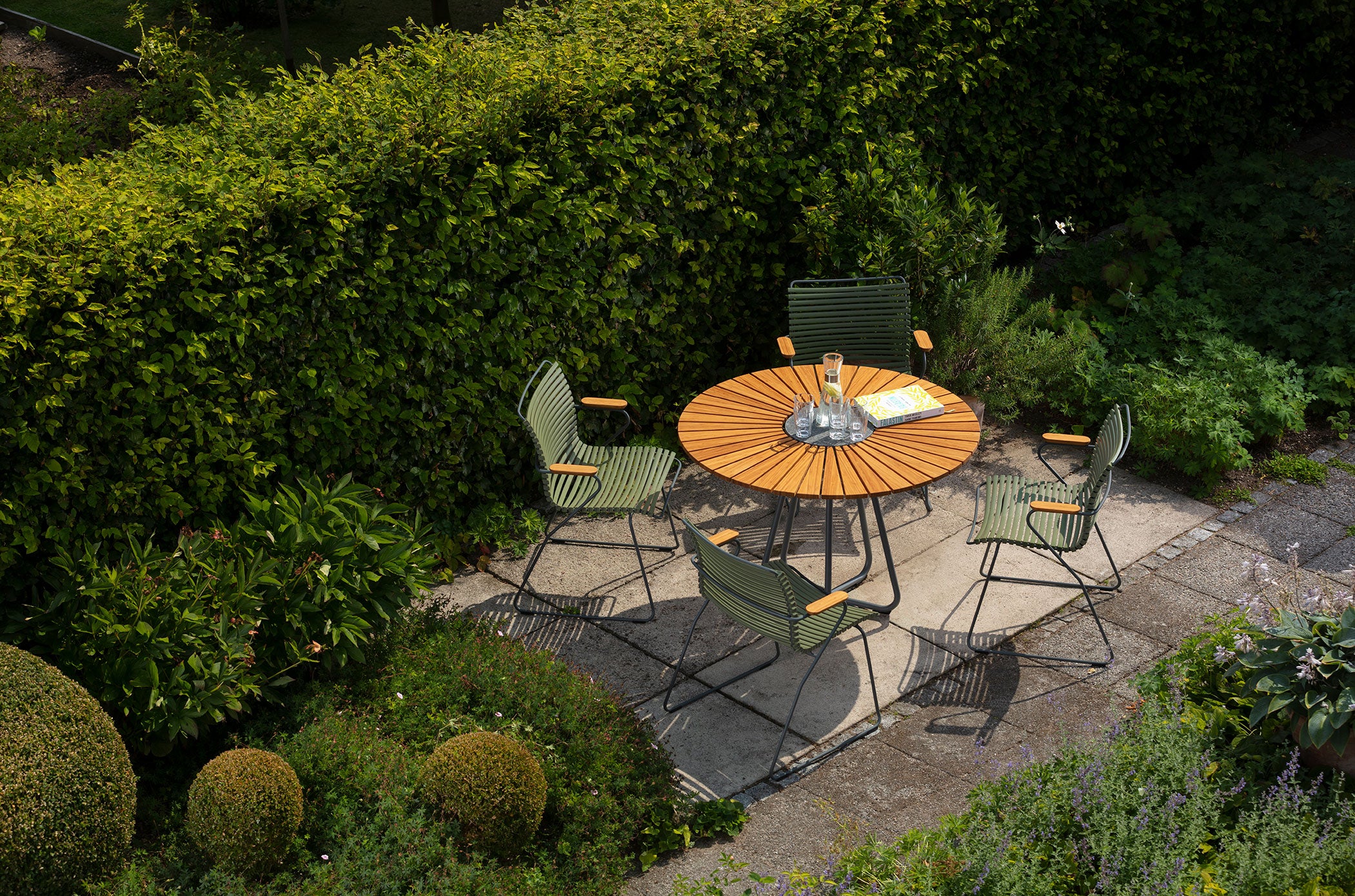 Circle bamboe tuintafel 110cm