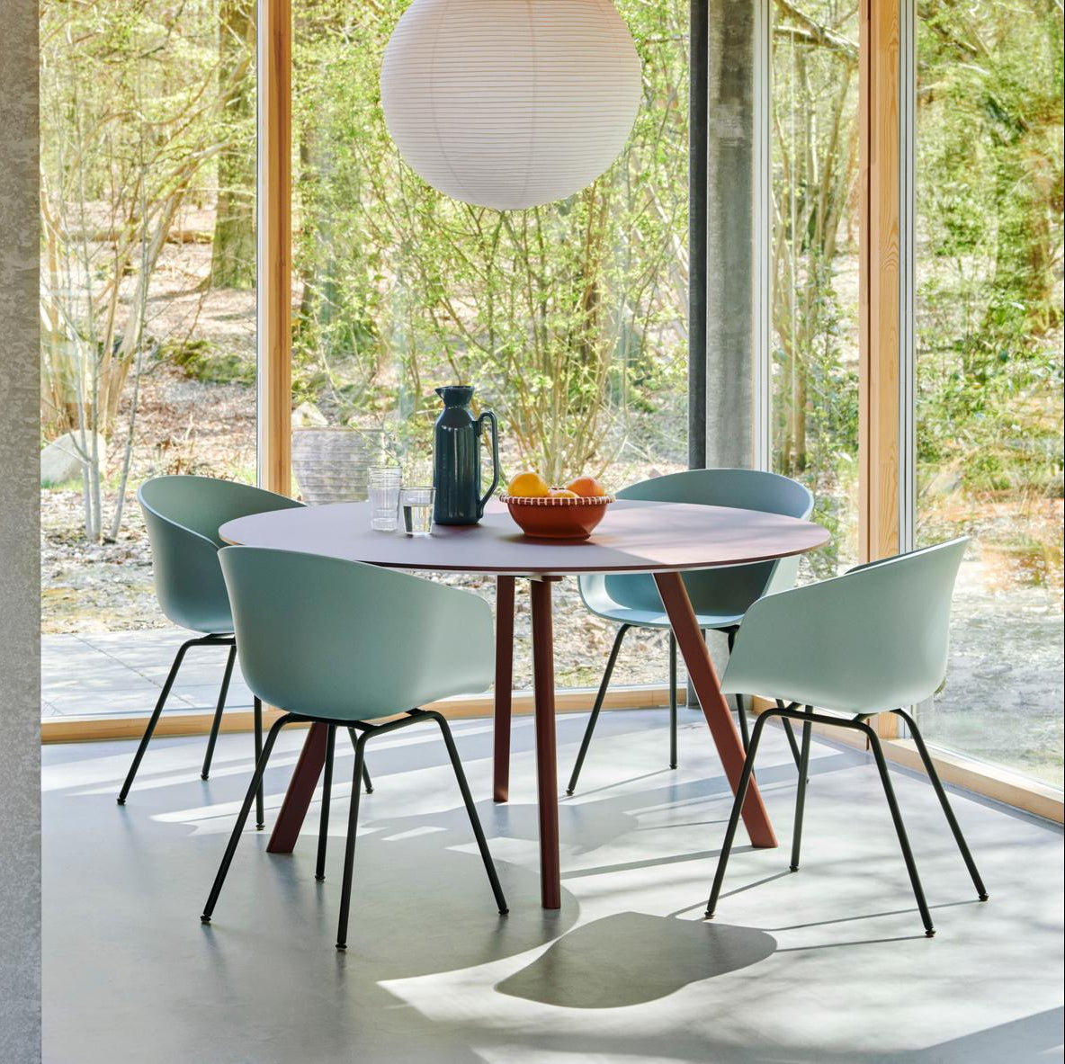 Toonzaalmodel CPH25 tafel rond 140cm linoleum