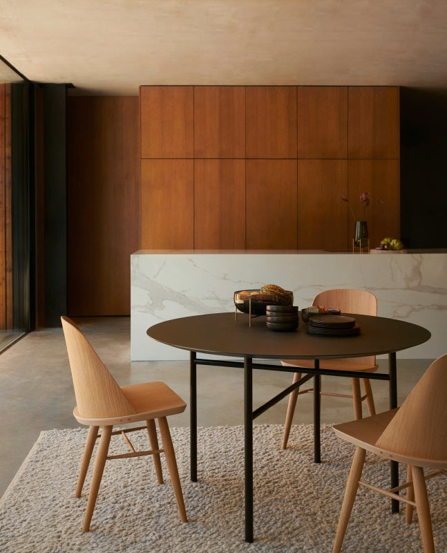 Snaregade tafel rond 120 cm donker gebeitst eik