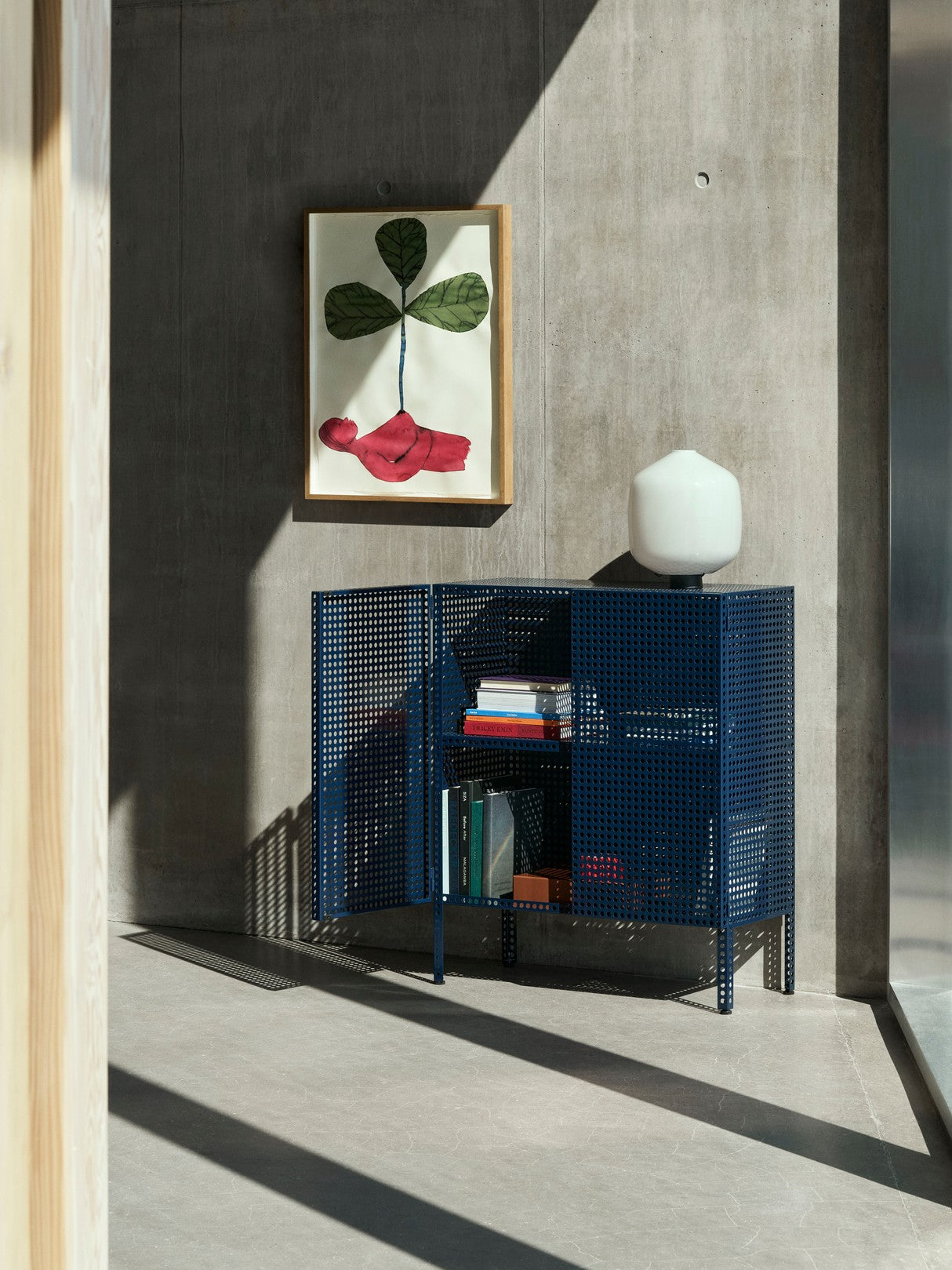 Perforated Cabinet kast medium