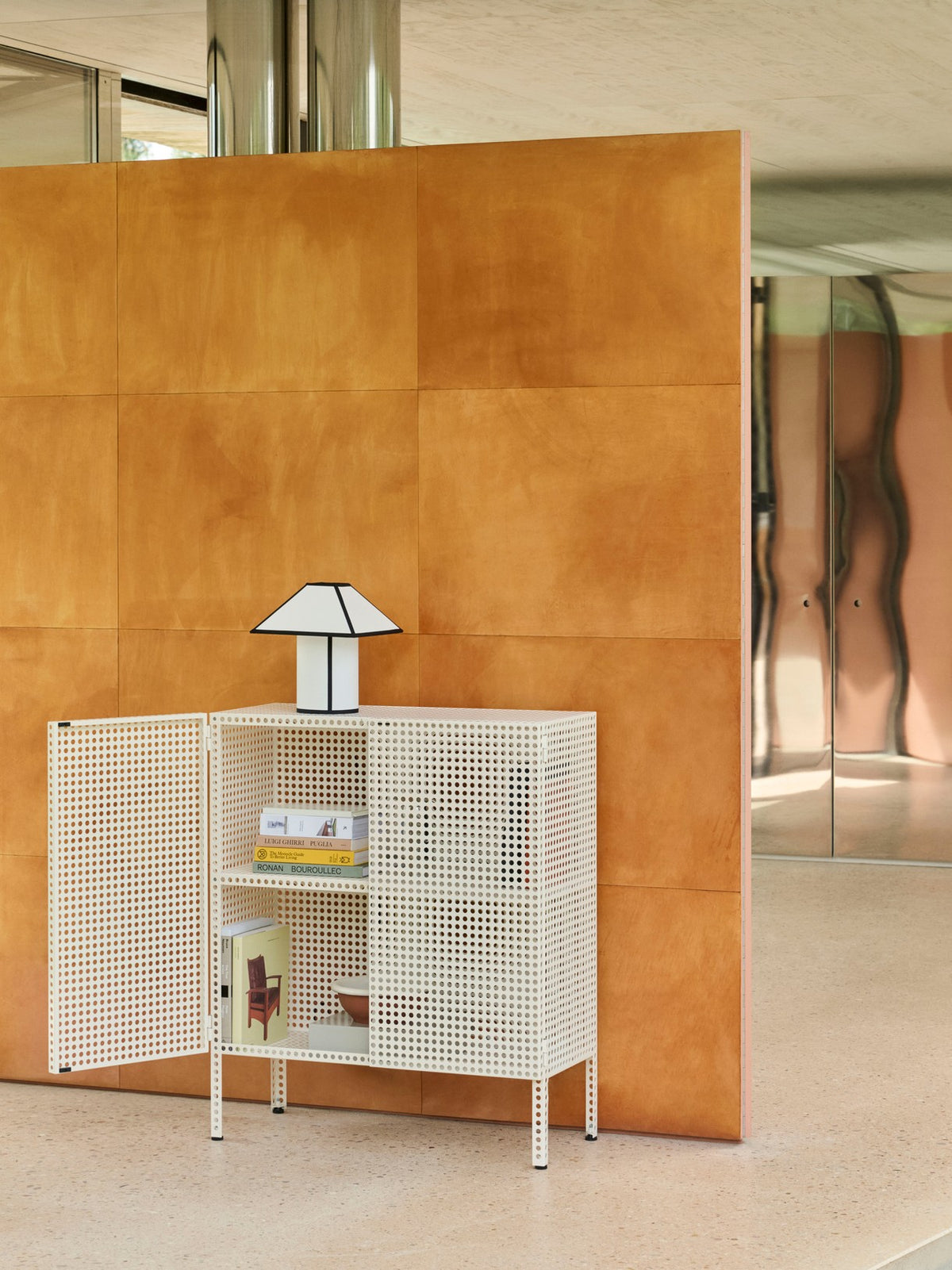 Perforated Cabinet kast medium