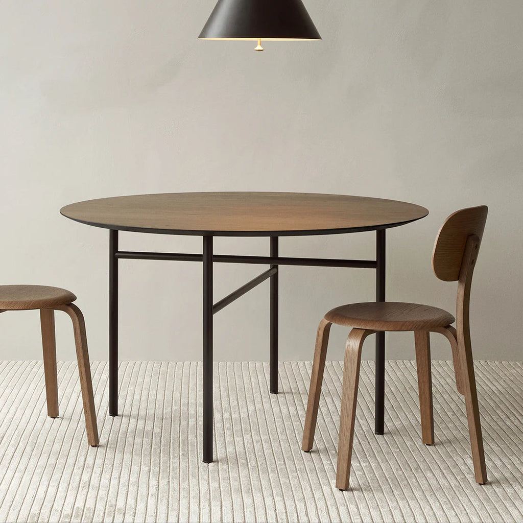 Toonzaalmodel Snaregade tafel rond 120cm donkere eik