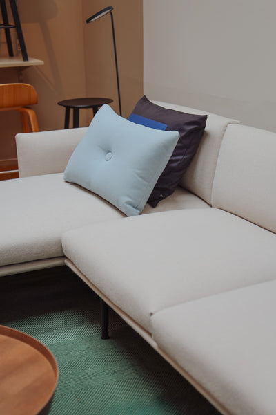 Outline zetel met chaise longue links hallingdal lichtgrijs