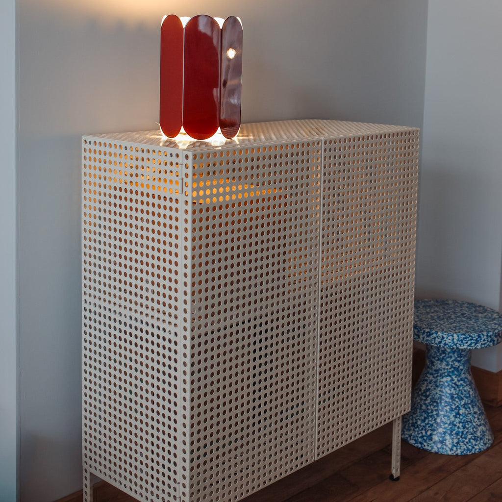 Toonzaalmodel Perforated Cabinet kast medium wit