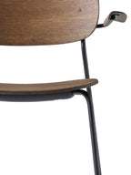 Menu - Co dining stoel met armleuning - stalen poten - hout