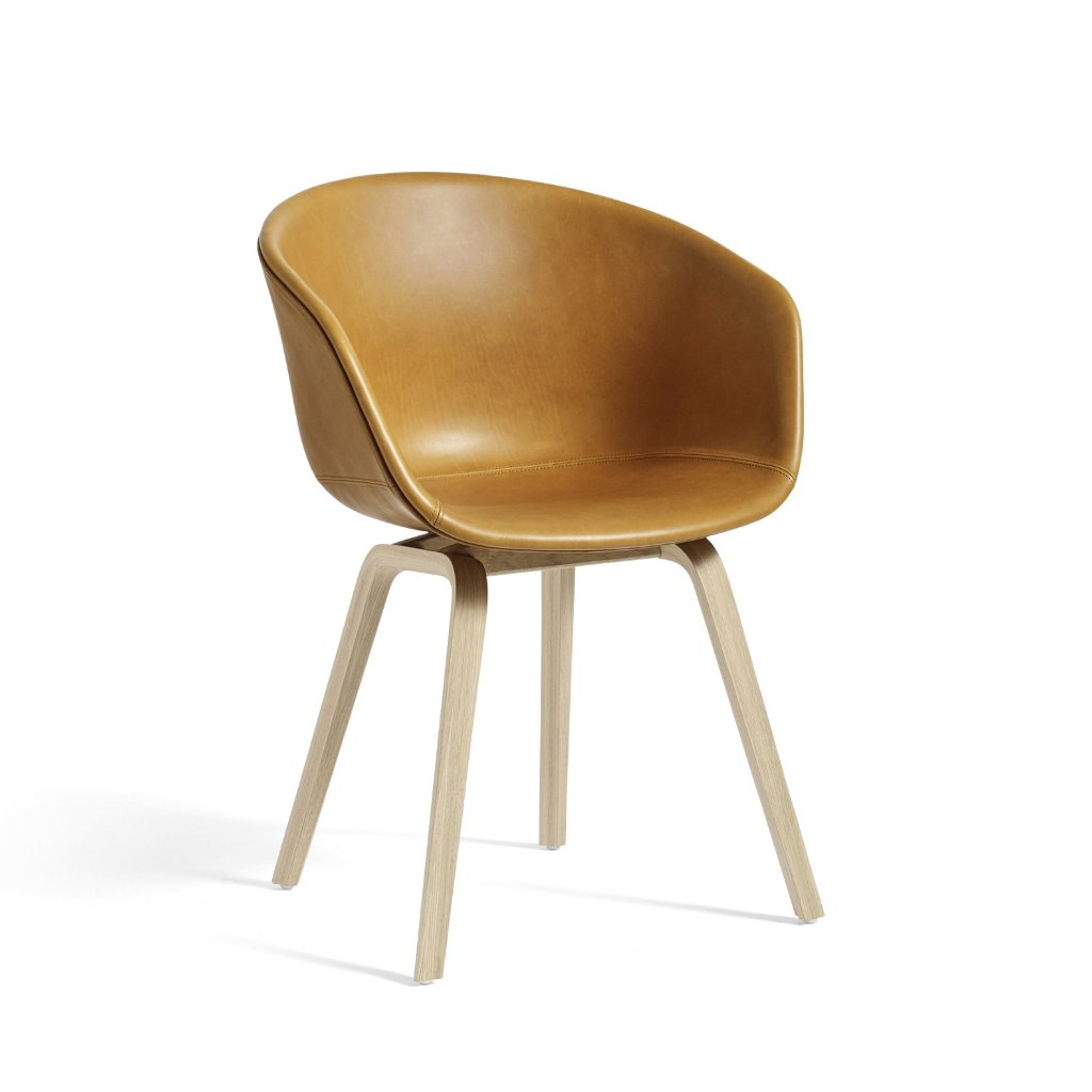 About A Chair AAC 23 stoel - houten poten - volledig stof