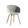 About A Chair AAC 22 stoel - houten poten - stof