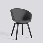 About A Chair AAC 22 stoel - houten poten - stof