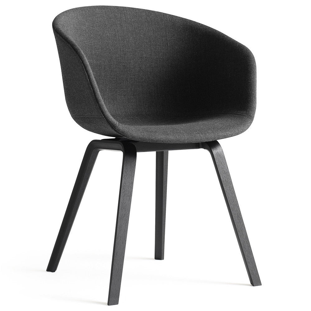 About A Chair AAC 23 stoel - houten poten - volledig stof