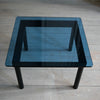 Toonzaalmodel Kofi bijzettafel 60x60 cm zwarte eik blauw glas