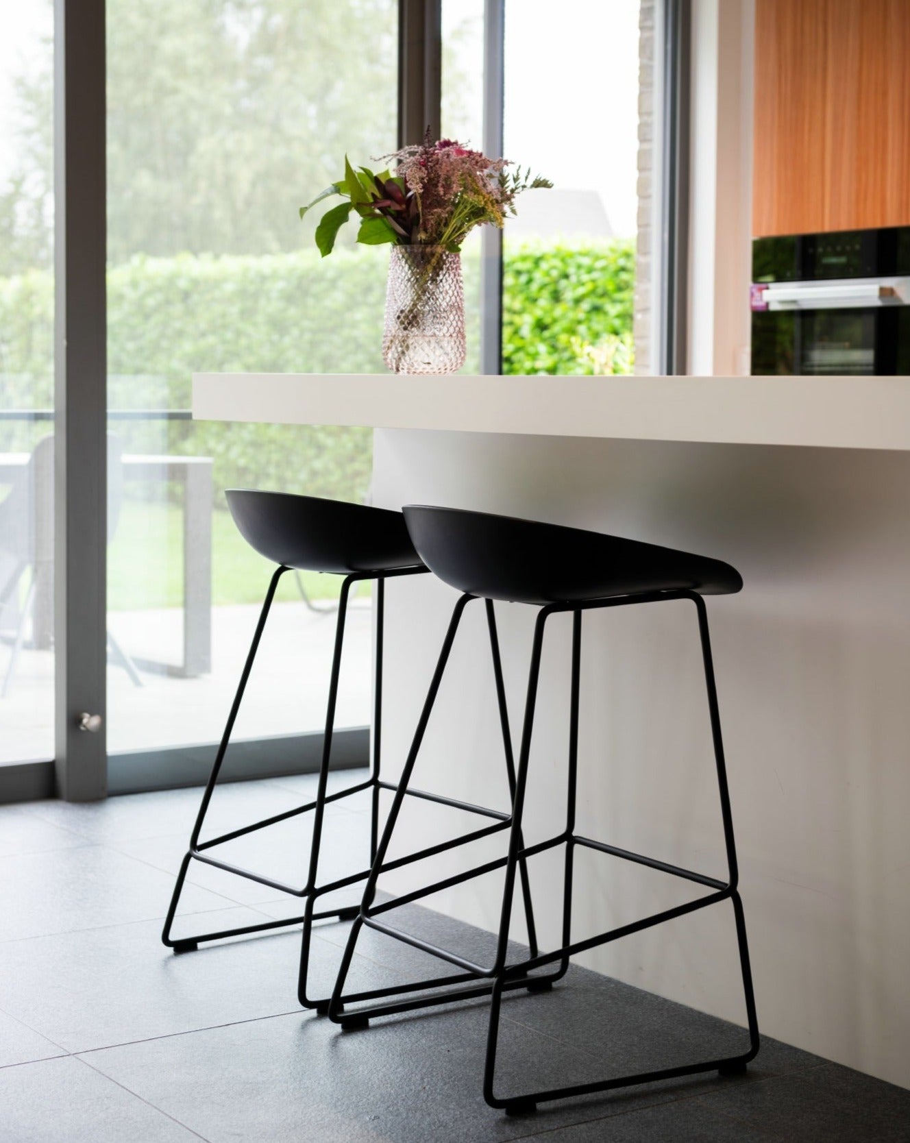 About A Stool AAS38 Barkruk zwart