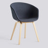 About A Chair AAC 23 stoel - houten poten - volledig stof