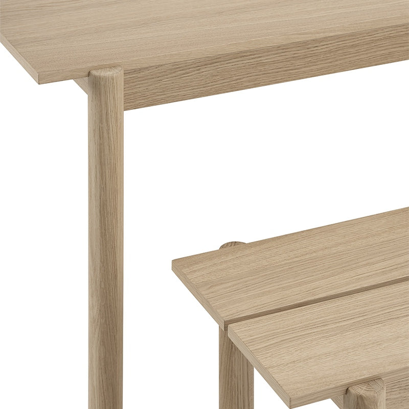 Linear Wood bank - eik