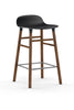 Form Barstool Barkruk - hout en zwart