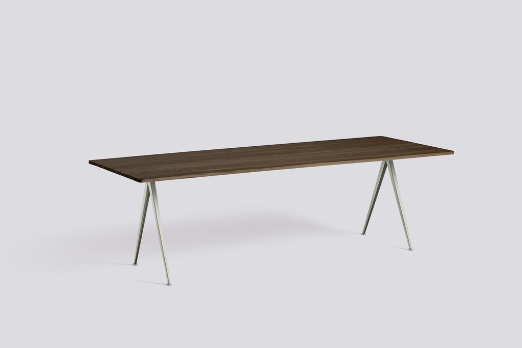 Pyramid tafel 02 - beige