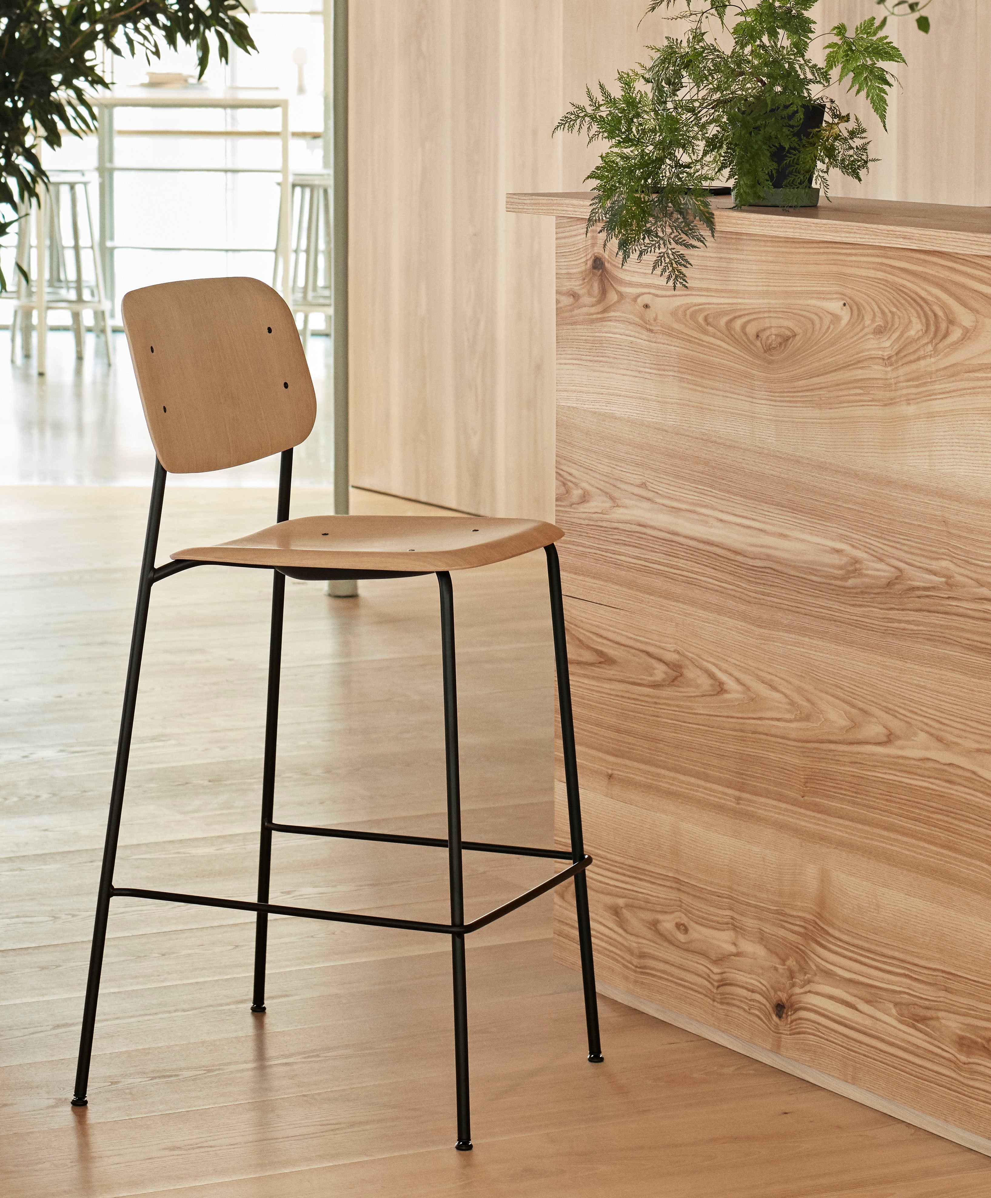 Soft Edge 90 Barkruk met rugleuning