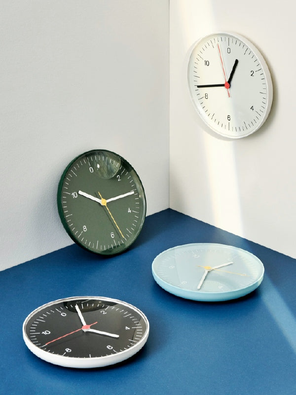 HAY - Wall clock wandklok blauw - Jasper Morrison